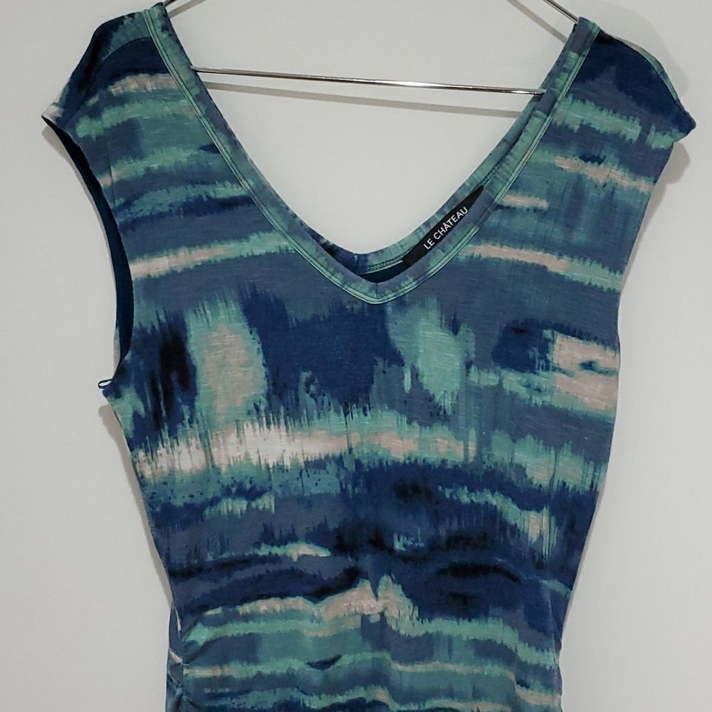 LE Chateau Small Sleeveless Dress - Picture 2 of 6